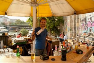 Schirmbar Barkeeper